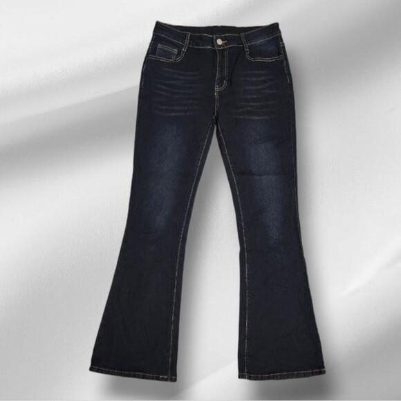 Jeans - Picture 1 of 6